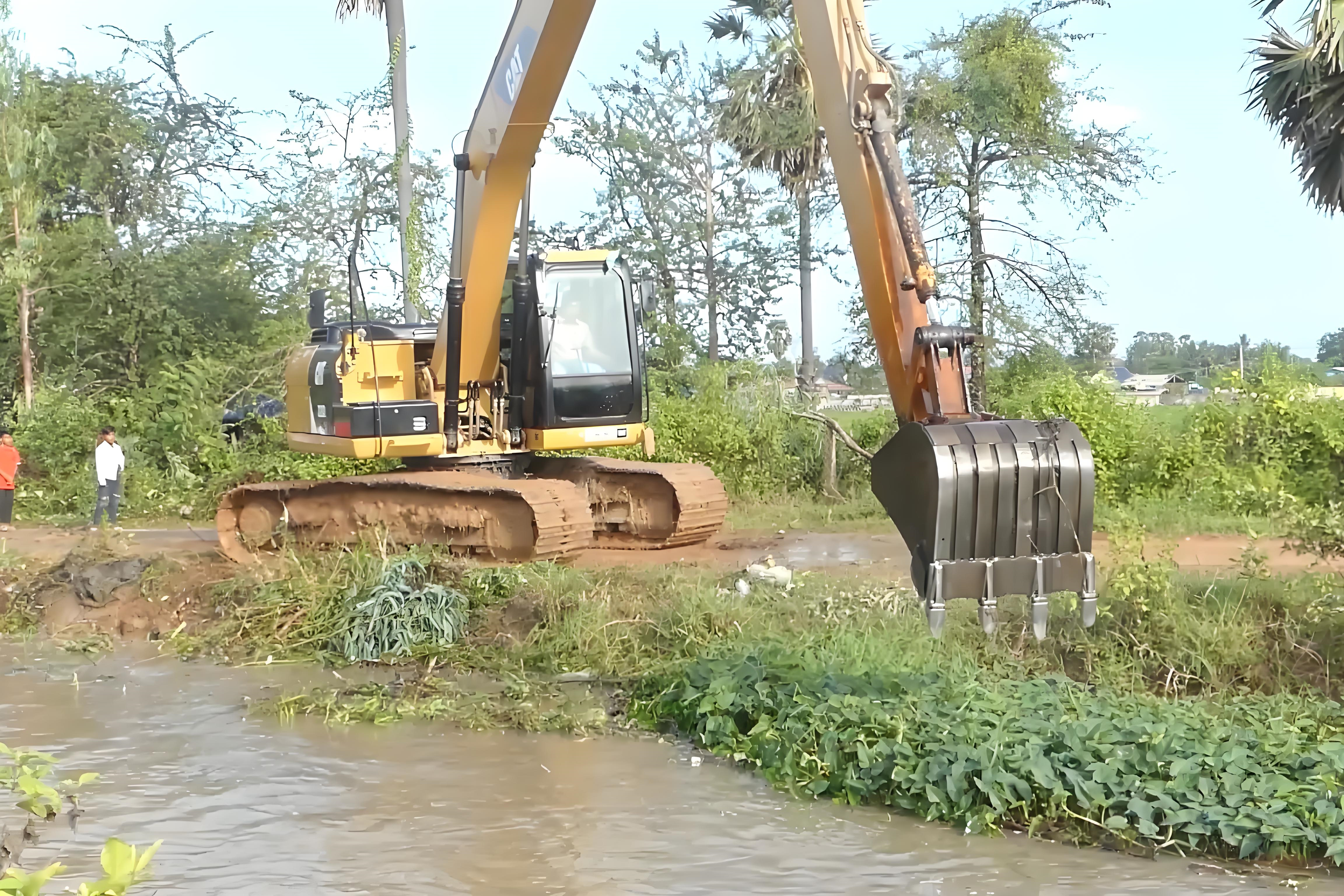 甘肅水挖清淤團(tuán)隊(duì)泓樺錦嘉-挖泥船清淤多少錢一方？